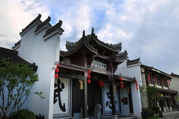 救援蓝色小鱼